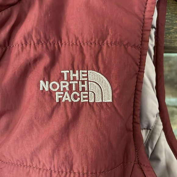 The North Face Puffer Vest - Picture 2 of 8